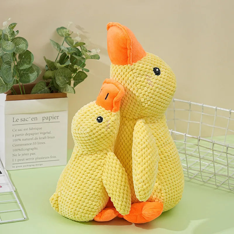 Squeaky Duck Plush – Durable, Teeth-Grinding Relief for Dogs